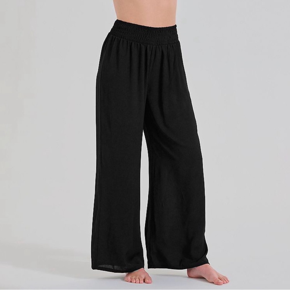 Swim wear Wide Leg Smocked Waist Pants NWT - Black 8/10